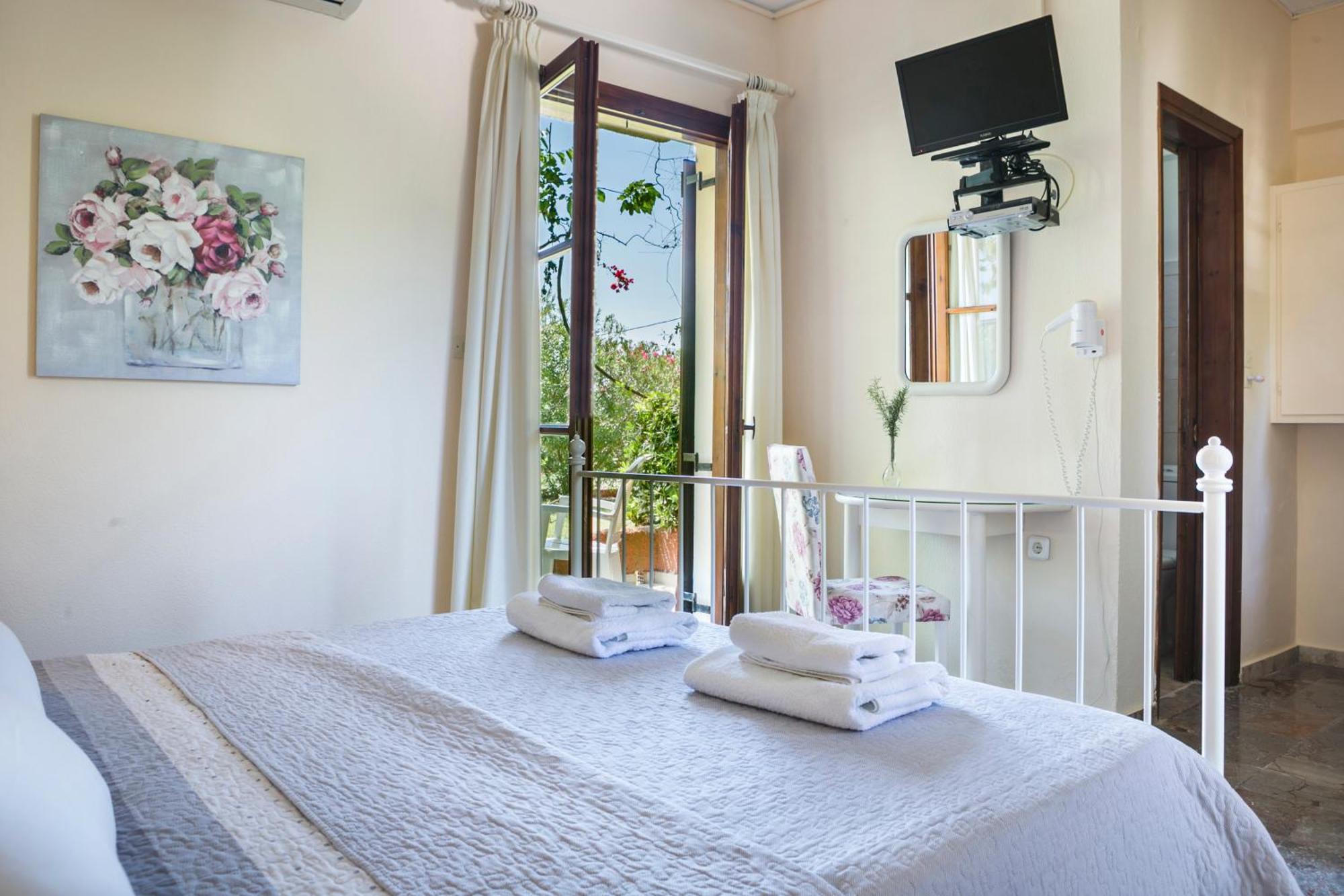 Dendrolivano Minia Room photo