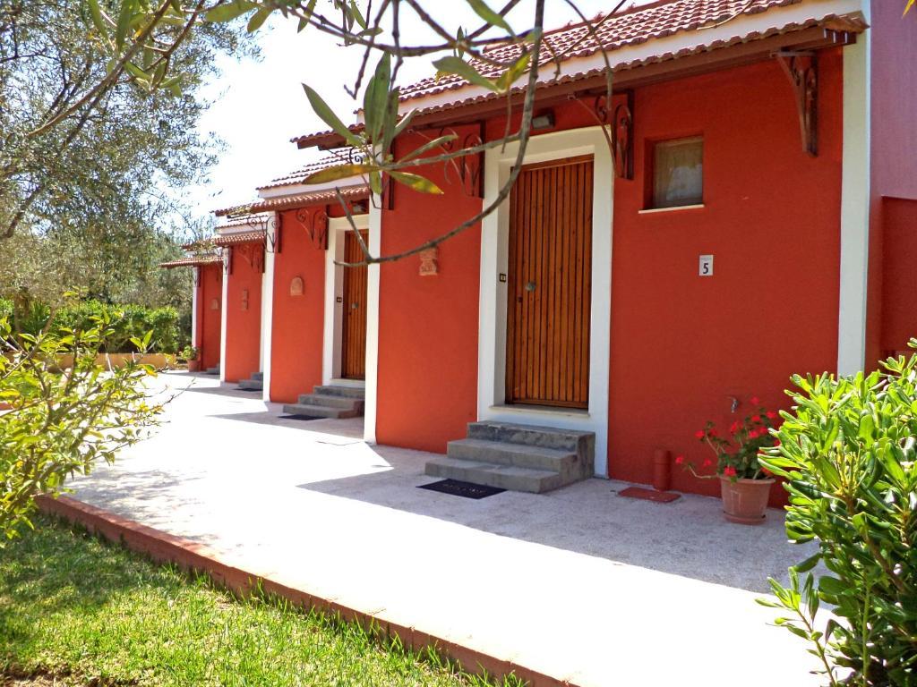Dendrolivano Minia Exterior photo